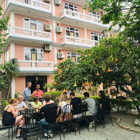 Cloud 9 Garden Otel Katmandu Dış mekan fotoğraf