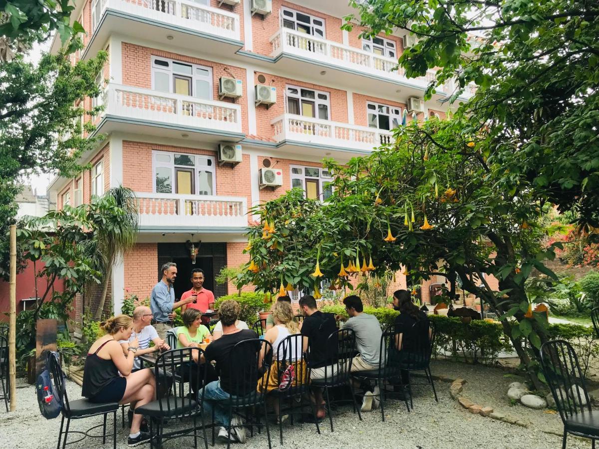Cloud 9 Garden Otel Katmandu Dış mekan fotoğraf