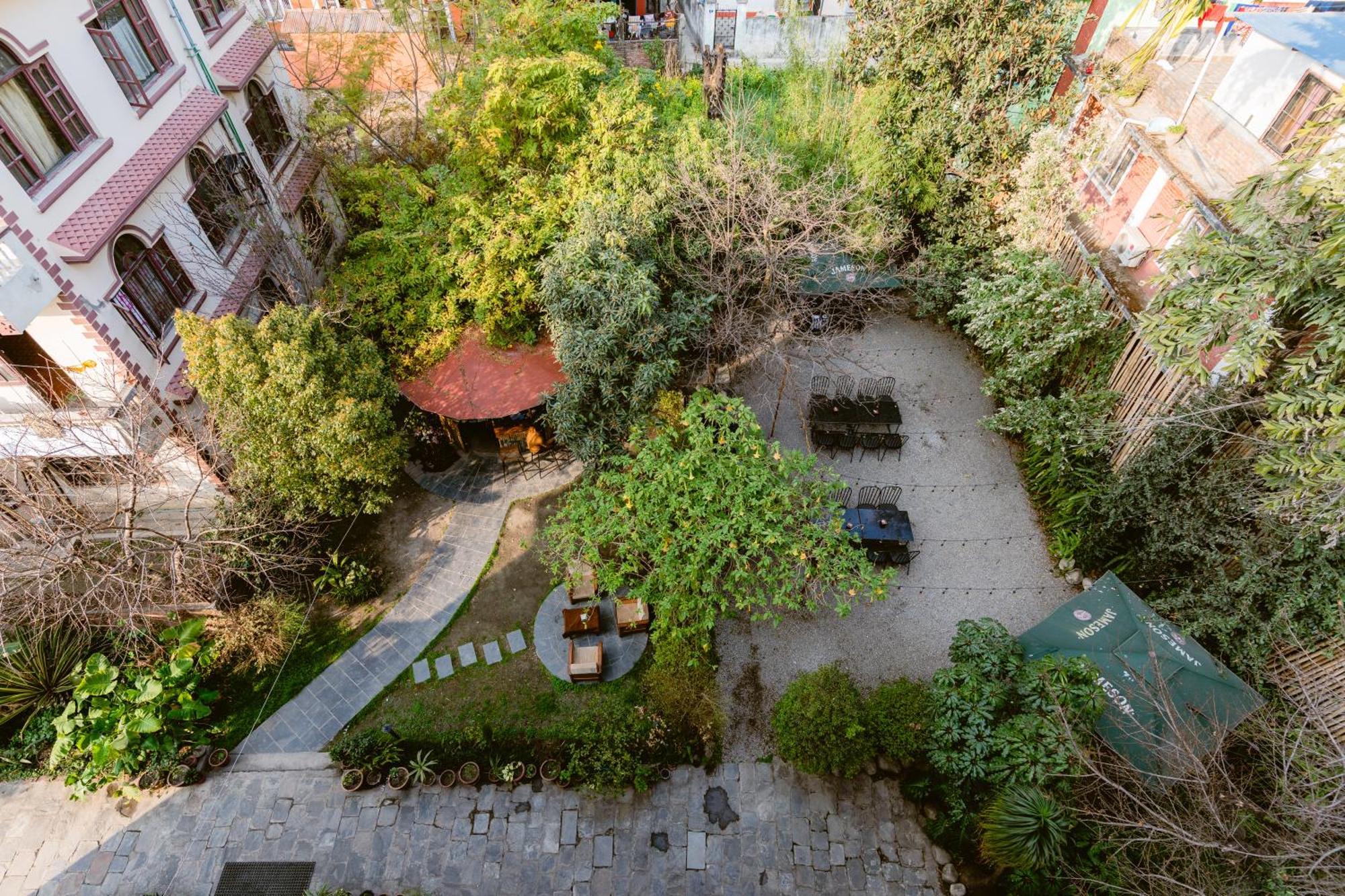 Cloud 9 Garden Otel Katmandu Dış mekan fotoğraf